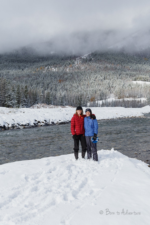 Hiking by Elbow river Kananaskis