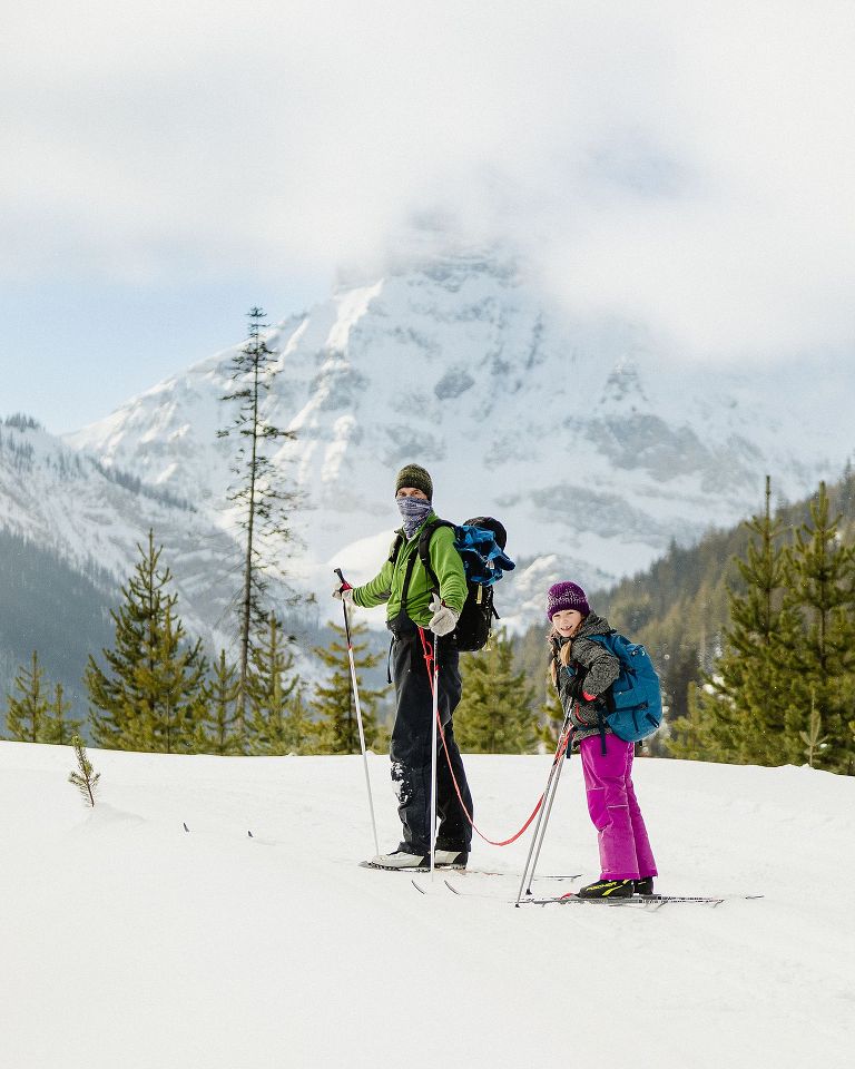 Cross Country skiing to Wildcat hut