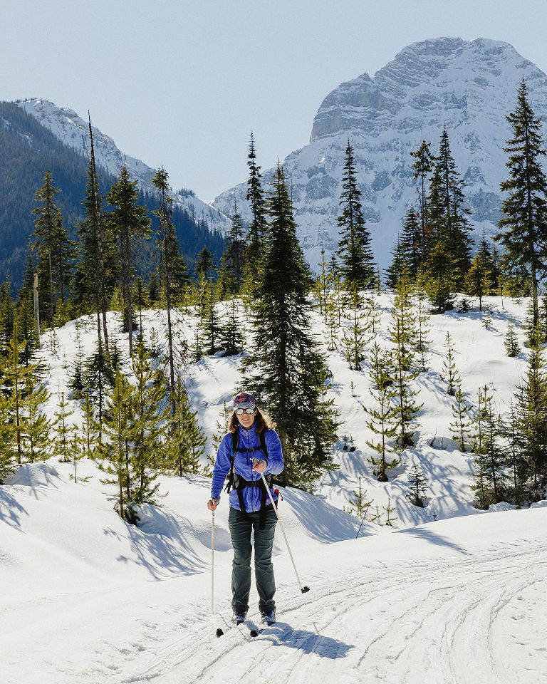 Cross Country skiing from Wildcat Hut Elkford